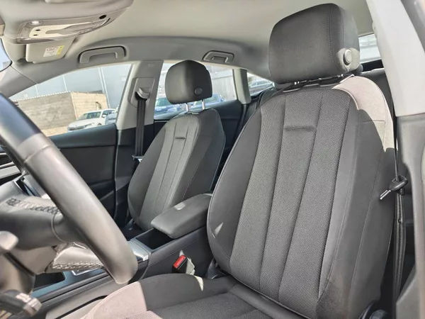 Audi A5 35 ST7 2,0TFSI - foto 6