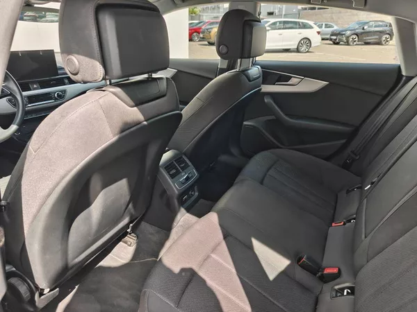 Audi A5 35 ST7 2,0TFSI - foto 7