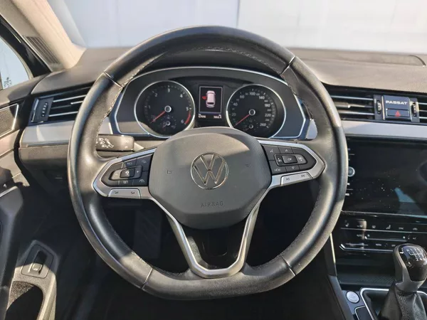 Volkswagen Passat Elegance 6G 2,0TDi - foto 11