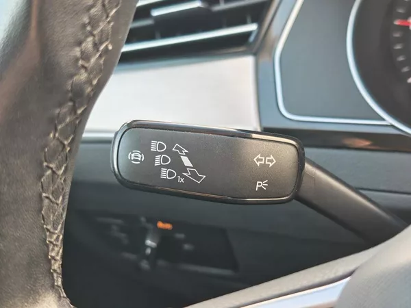 Volkswagen Passat Elegance 6G 2,0TDi - foto 13