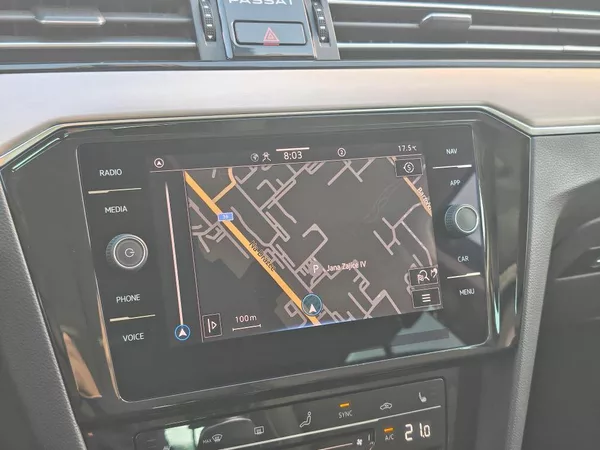 Volkswagen Passat Elegance 6G 2,0TDi - foto 17