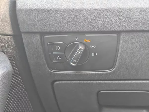 Volkswagen Passat Elegance 6G 2,0TDi - foto 19