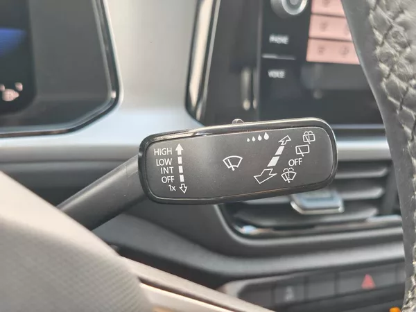 Volkswagen T-Roc Life 6G 1,0TSI - foto 14