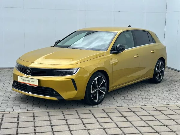 Opel Astra Elegance AT8 1,2 TURBO