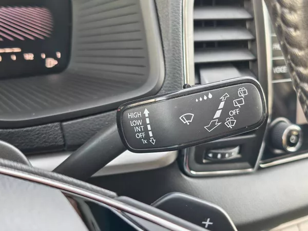 Škoda Karoq Ambition DSG 1,5TSI - foto 14