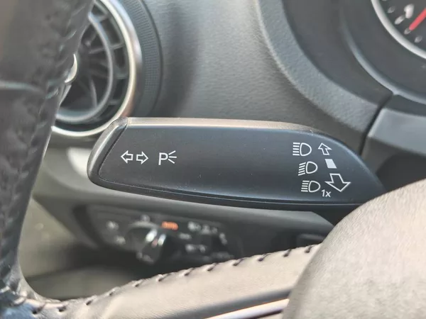 Audi A3 6MP 1,6TDI - foto 14