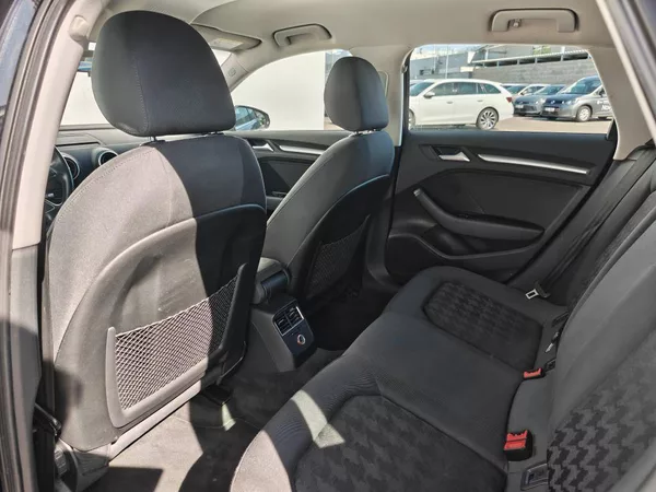 Audi A3 6MP 1,6TDI - foto 7