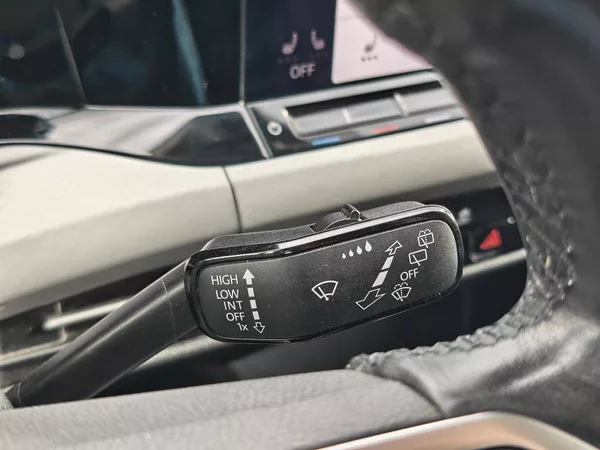 Volkswagen Golf Life 6G 1,5TSi - foto 14