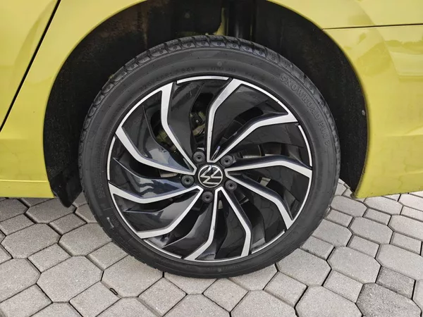 Volkswagen Golf Life 6G 1,5TSi - foto 21