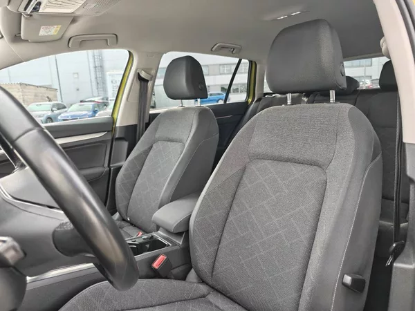 Volkswagen Golf Life 6G 1,5TSi - foto 6