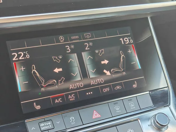 Audi A6 40 Sline ST7 2,0TDI - foto 21