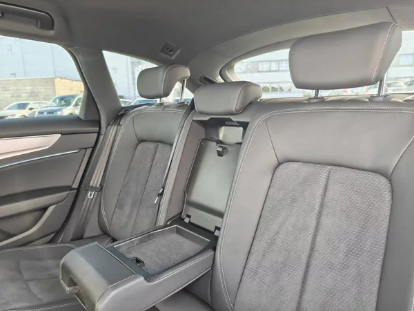 Audi A6 40 Sline ST7 2,0TDI - foto 8