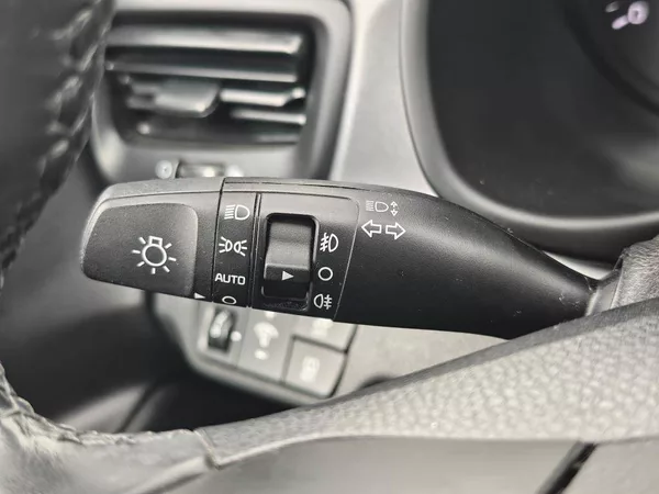 Kia Rio Comfort 1,25 CVVT - foto 13