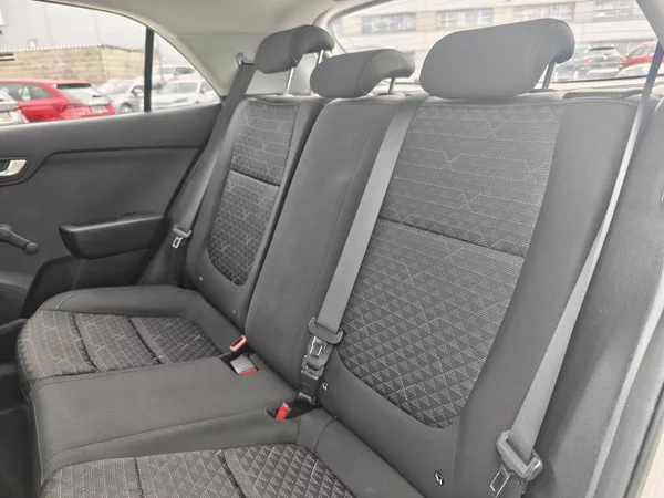 Kia Rio Comfort 1,25 CVVT - foto 8