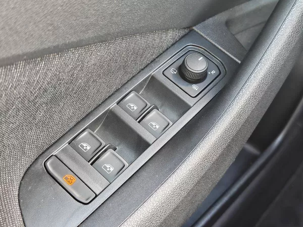 Škoda Kamiq Top Selection 7DSG 1,0TSI - foto 19