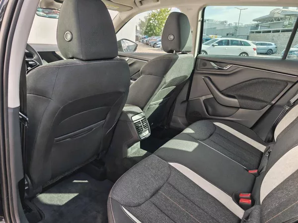 Škoda Kamiq Top Selection 7DSG 1,0TSI - foto 7