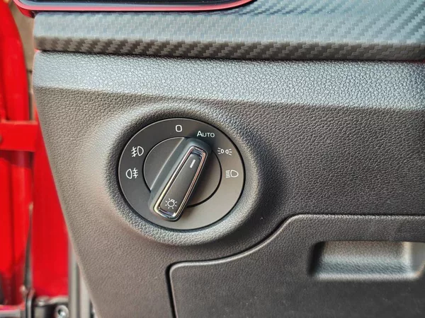 Škoda Kamiq Monte Carlo 7DSG 1,5TSI - foto 18