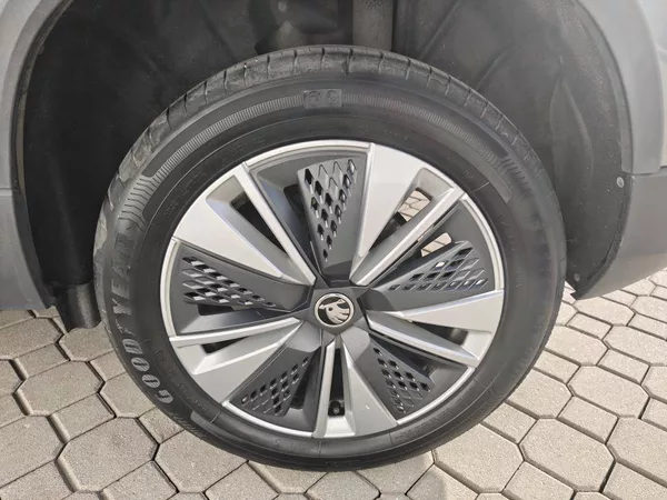 Škoda Karoq Style 7DSG 2,0 TDI - foto 22