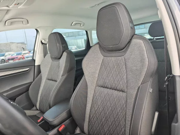 Škoda Karoq Style 7DSG 2,0 TDI - foto 6