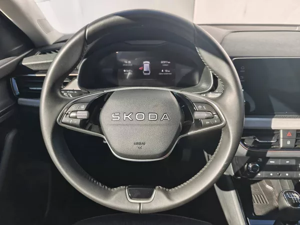 Škoda Scala Top Selection 6MP 1,0TSI - foto 11