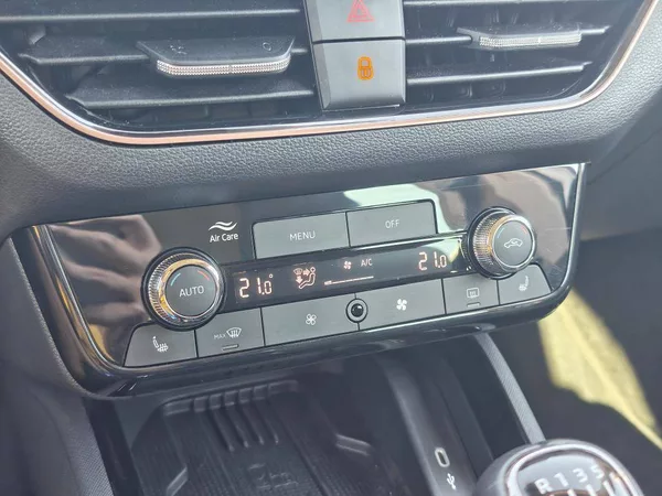 Škoda Scala Top Selection 6MP 1,0TSI - foto 17