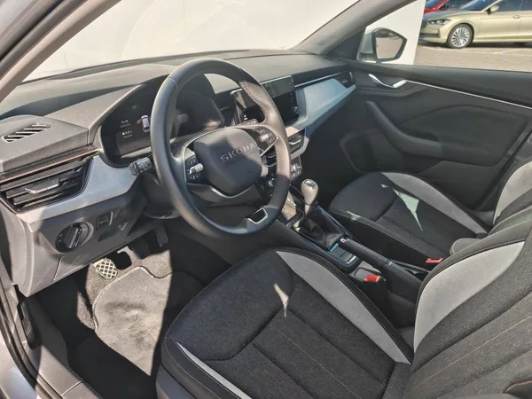 Škoda Scala Top Selection 6MP 1,0TSI - foto 5
