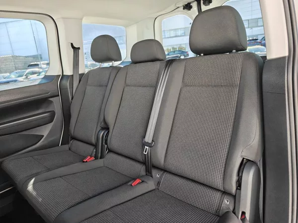 Volkswagen Caddy 6G 1,5TSI - foto 8