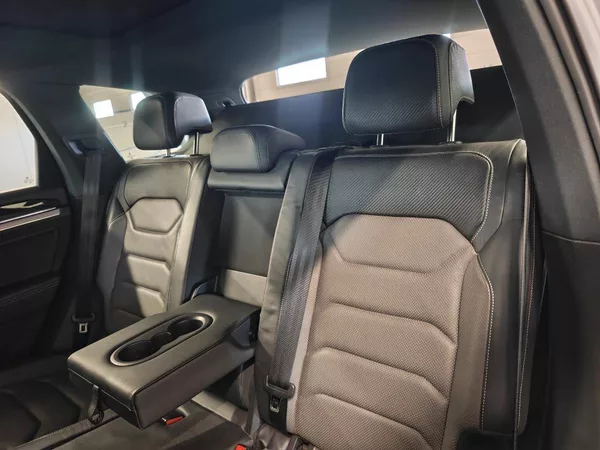 Volkswagen Touareg R-line 8TT 3,0TDI - foto 10