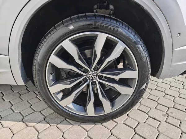 Volkswagen Touareg R-line 8TT 3,0TDI - foto 25
