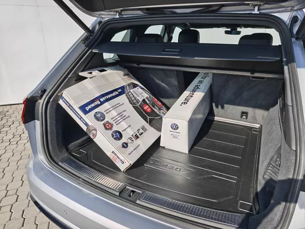 Volkswagen Touareg R-line 8TT 3,0TDI - foto 27