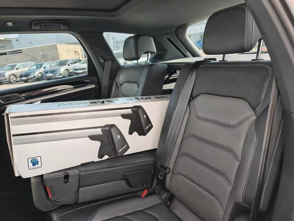 Volkswagen Touareg R-line 8TT 3,0TDI - foto 9