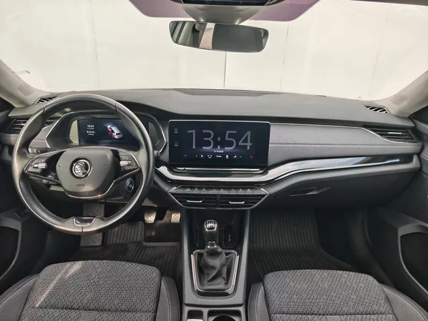 Škoda Octavia Style 1,5 TSI - foto 10