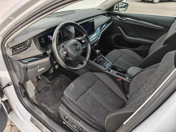 Škoda Octavia Style 1,5 TSI - foto 5