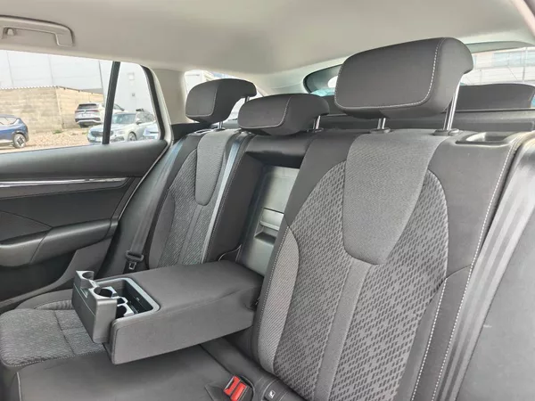 Škoda Octavia Style 1,5 TSI - foto 8