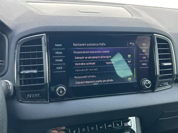 Škoda Karoq 2,0TSI 140kW Sportline 7DSG 4x - foto 21