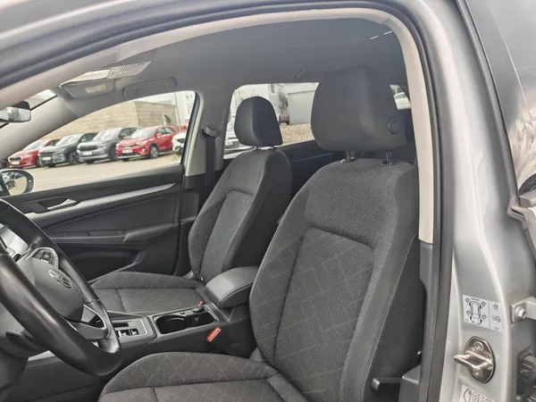 Volkswagen Golf Life 7DSG 1,5 eTSI - foto 6