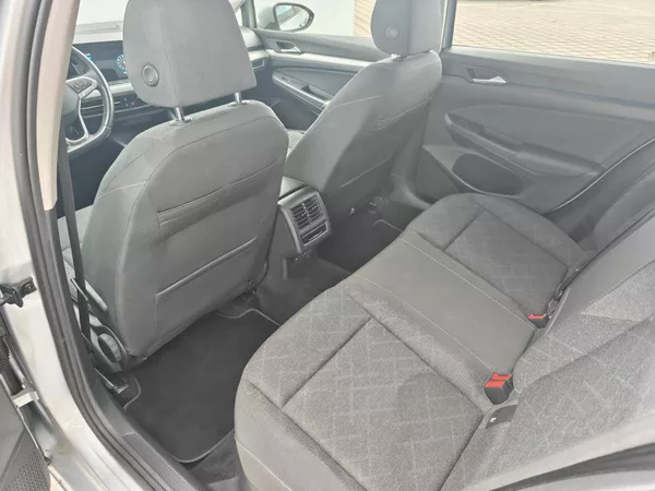 Volkswagen Golf Life 7DSG 1,5 eTSI - foto 7