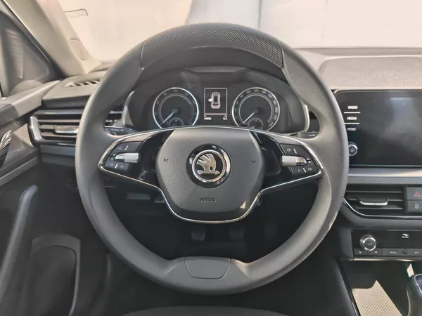 Škoda Kamiq Fresh 6MP 1,0TSI - foto 11