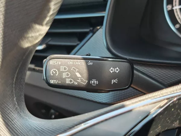 Škoda Kamiq Fresh 6MP 1,0TSI - foto 13