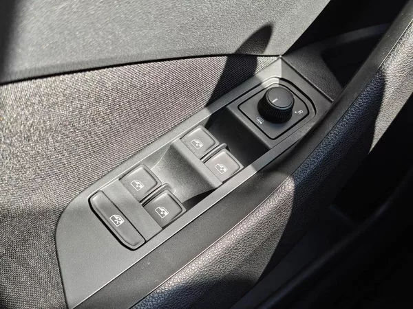 Škoda Kamiq Fresh 6MP 1,0TSI - foto 20