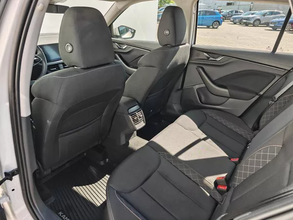 Škoda Kamiq Fresh 6MP 1,0TSI - foto 7