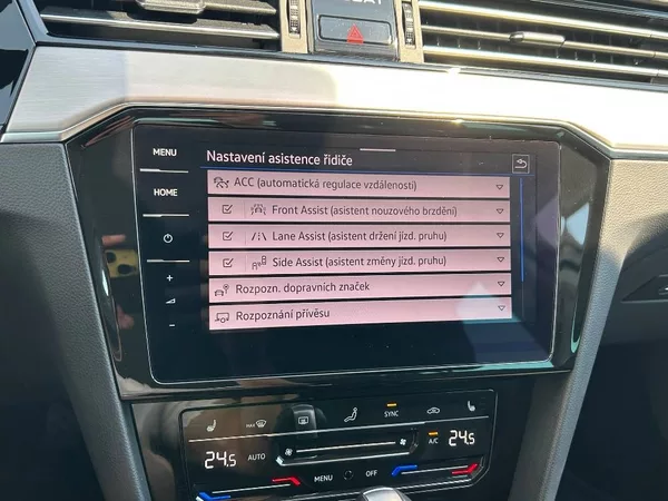 Volkswagen Passat Var. DTUA - foto 18
