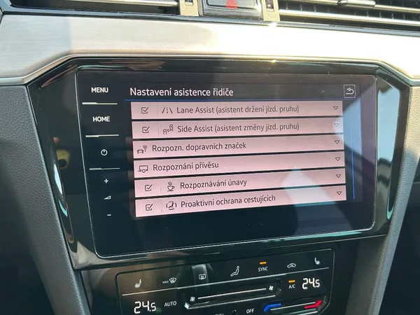 Volkswagen Passat Var. DTUA - foto 19