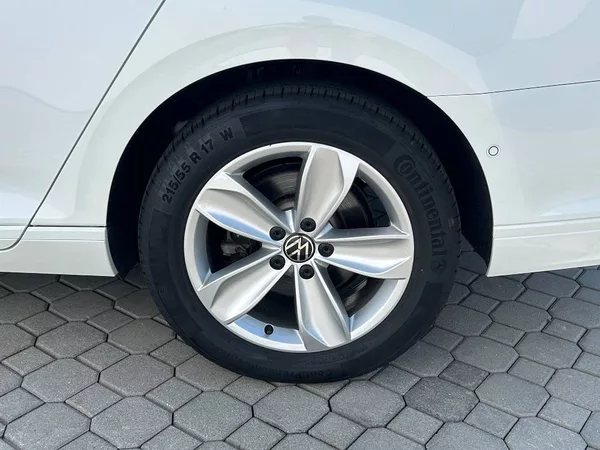 Volkswagen Passat Var. DTUA - foto 26