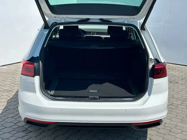 Volkswagen Passat Var. DTUA - foto 28