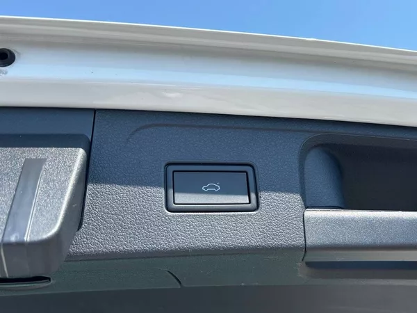 Volkswagen Passat Var. DTUA - foto 29