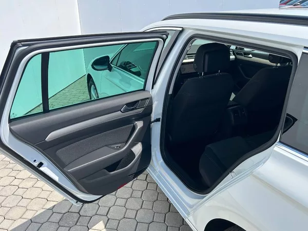 Volkswagen Passat Var. DTUA - foto 8