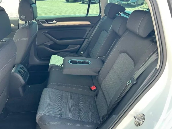 Volkswagen Passat Var. DTUA - foto 9