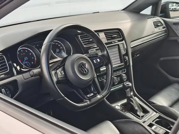 Volkswagen Golf R 4M 2,0TSi - foto 11