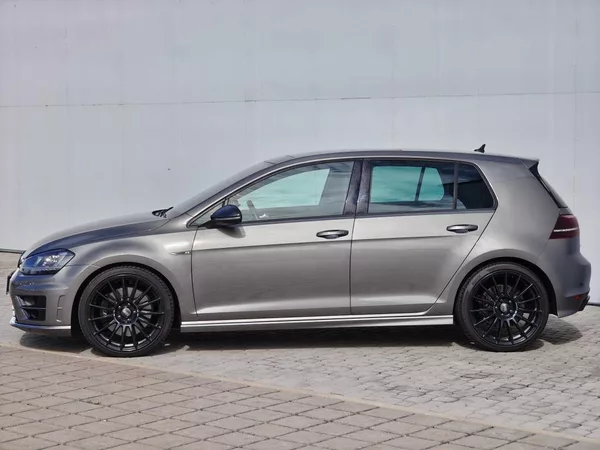Volkswagen Golf R 4M 2,0TSi - foto 3